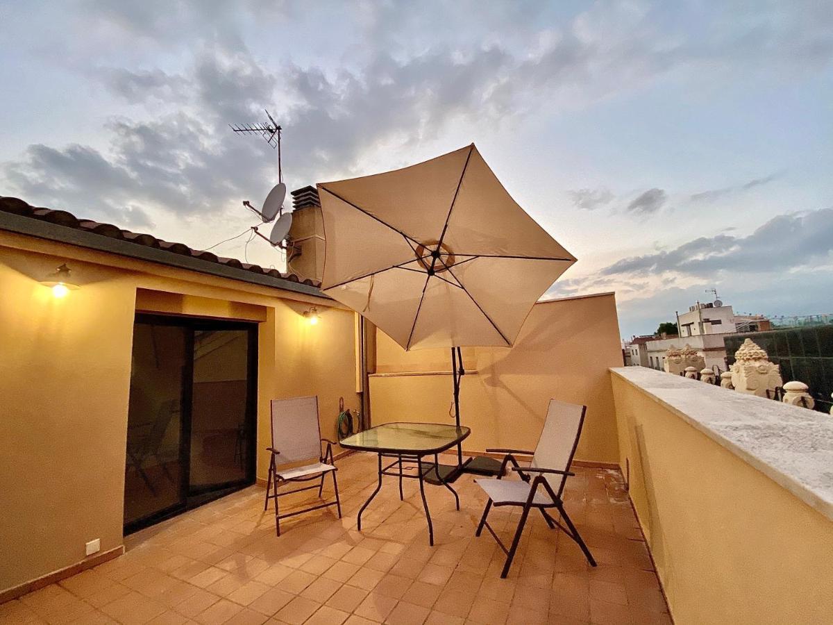Spiral Stairs Duplex Appartement Figueres  Buitenkant foto
