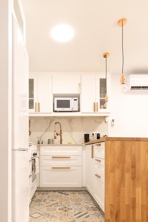 Spiral Stairs Duplex Appartement Figueres  Buitenkant foto