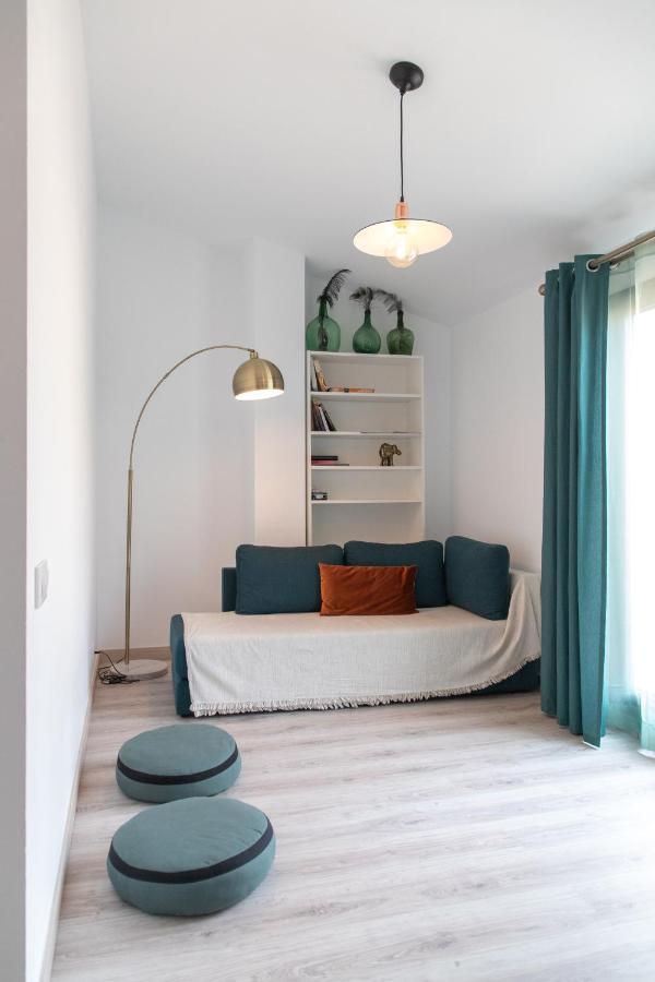 Spiral Stairs Duplex Appartement Figueres  Buitenkant foto